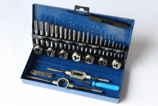 Tap- en snijmoerenset M3 t/m M12 metrisch 32-delig