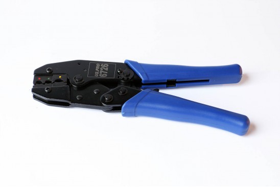 Kabelkrimptang voor geïsoleerde kabelschoenen 0,5 tot 6 mm²